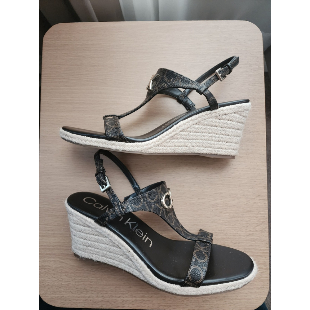 Calvin Klein Dark Brown Logo Espadrille Wedge Sing Back Sandals SZ 9.5 M - Picture 8 of 16